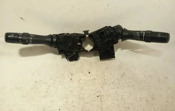 Lexus IS 220D-250-350 Wiper turn signal indicator stalk/switch 17f100