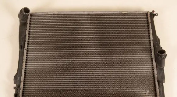 BMW 3 E90 E91 Coolant radiator 17117559273