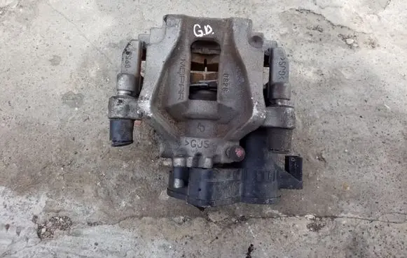 Chrysler Pacifica Rear brake caliper 6426245