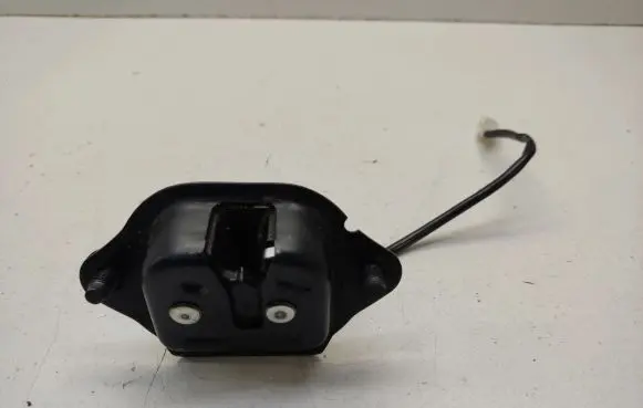Nissan 370Z Tailgate/trunk/boot lock/catch/latch