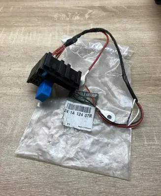 Renault Dacia Duster Other relay 241A12407R