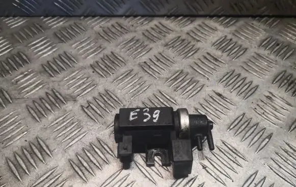 BMW 5 E39 Turbo solenoid valve