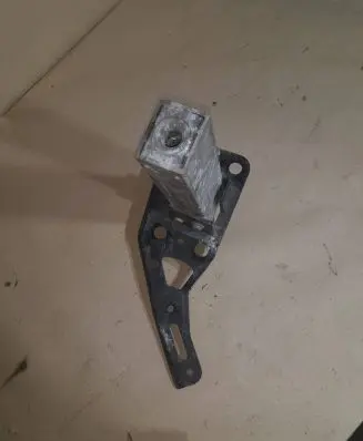 Audi A6 S6 C6 4F Radiator support slam panel bracket 4F0805500