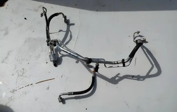 Peugeot 307 CC Air conditioning (A/C) pipe/hose 