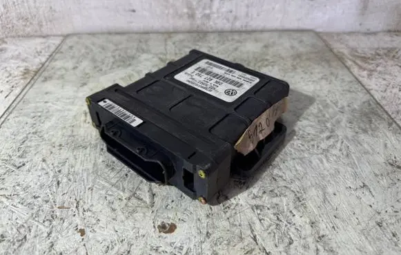 Volkswagen Transporter - Caravelle T5 Gearbox control unit/module H32S0537 U0DA000683 09K927750E
