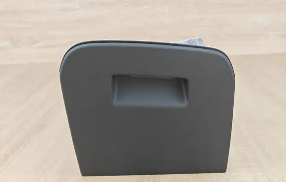 BMW 4 G22 G23 G24 G26 Glove box 6805524