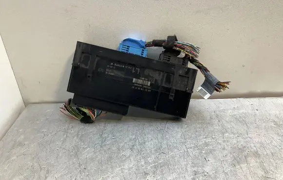 BMW 3 E92 E93 Comfort/convenience module 9177978 532420015 9610101897