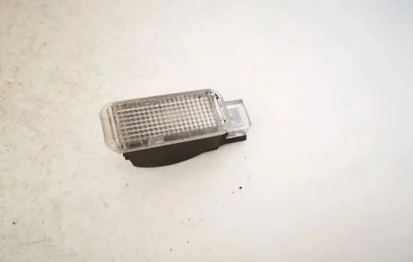 Volkswagen PASSAT B5.5 Other interior light 3b0947415b
