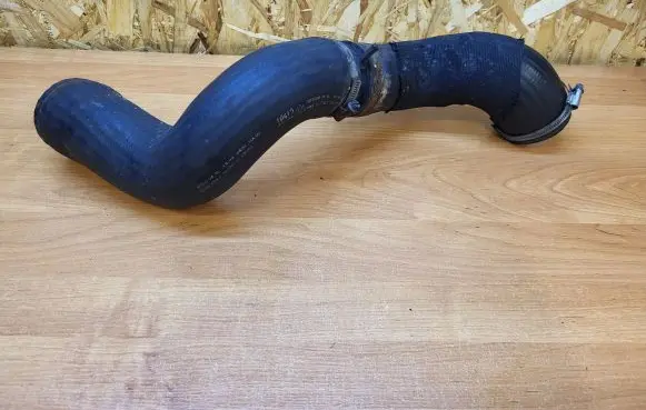 Volvo XC60 Intercooler hose/pipe 31274103