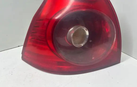 Volkswagen Golf V Rear/tail lights 1K6945095E
