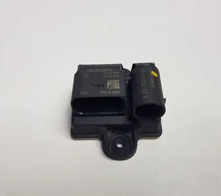 Mercedes-Benz C W204 Glow plug pre-heat relay A6519000900 0522120204