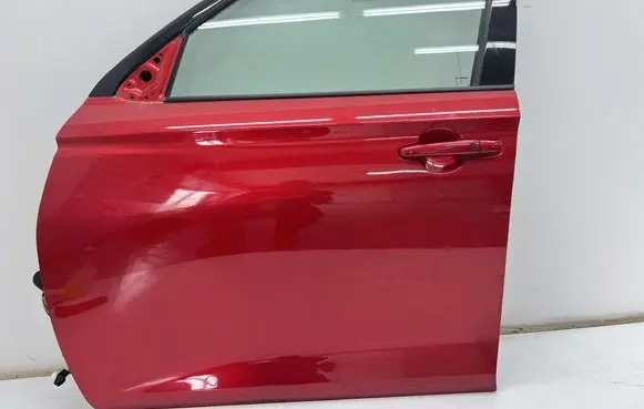 Suzuki Swift IV Front door MMAUTKO16597