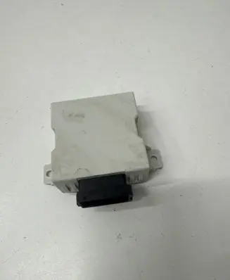 Toyota Avensis T250 Window wiper relay 150696