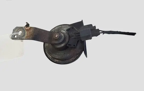 Volvo V70 Horn signal E30055306 A046522