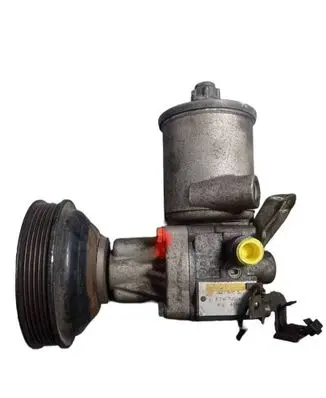 Mercedes-Benz C W203 Power steering pump A2104662601