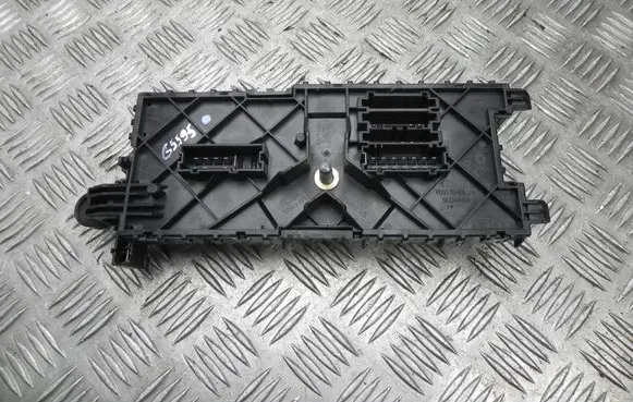 Mercedes-Benz Sprinter W907 W910 Fuse box set A9075450100