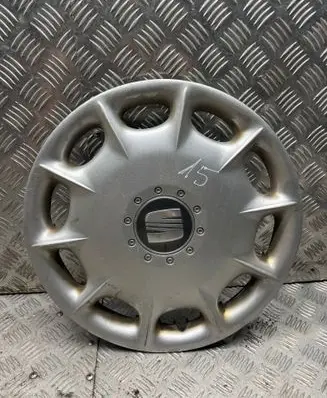Seat Leon (1P) R15 wheel hub/cap/trim 1M0601141A 063806