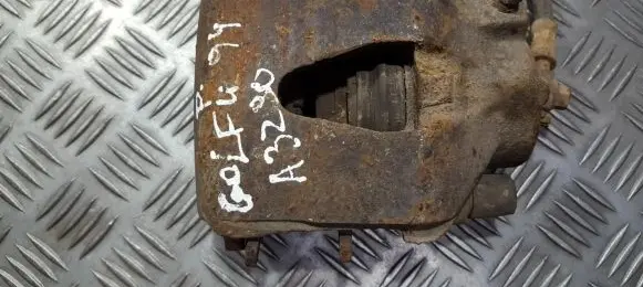 Volkswagen Golf IV Front brake caliper
