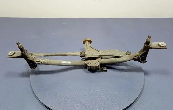 Opel Vivaro Front wiper linkage and motor 0390243508
