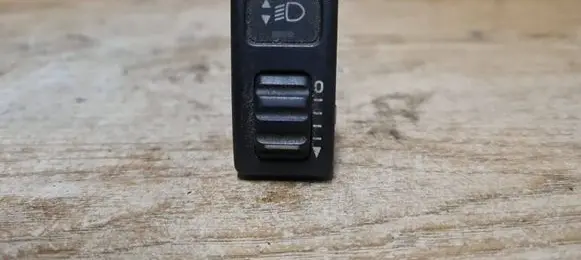 Volvo 850 Headlight level height control switch 6849810
