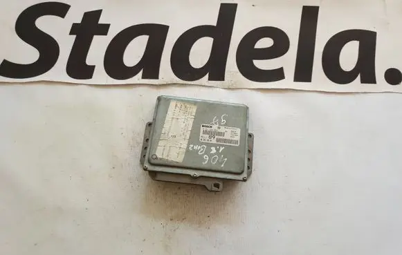 Peugeot 406 Engine control unit/module 9624518380 0261204063