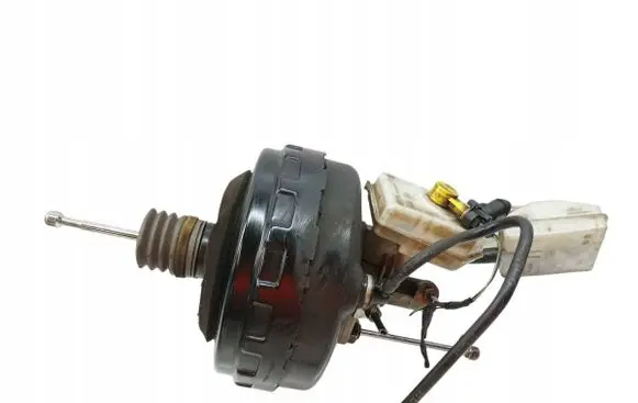 Opel Zafira C Brake booster