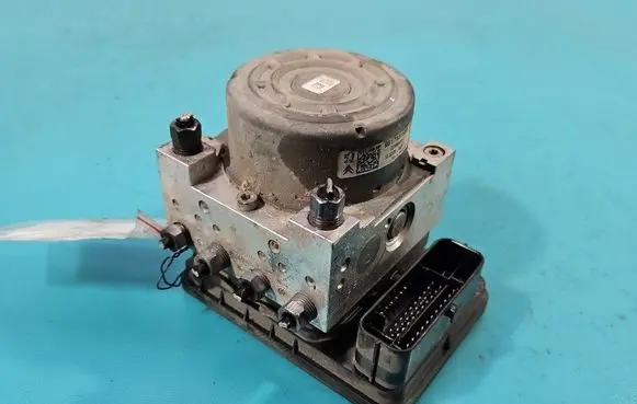 Peugeot 301 ABS Pump 9817031680 IMPRK1586764