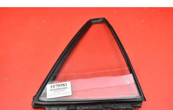 Toyota Corolla E10 Rear door window glass 