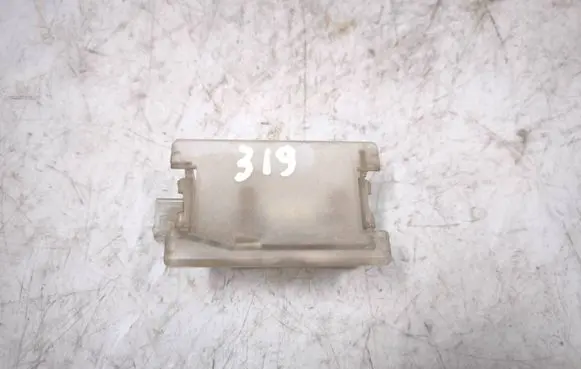 Cadillac CTS Number plate light 25635368