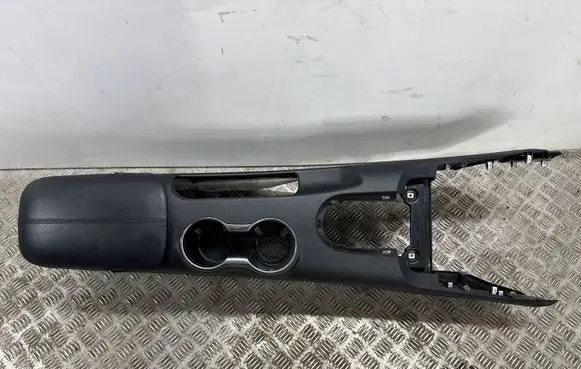 Ford Mustang VI Center console FR3B63045A36A FR3B63045