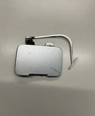 Volvo V70 Front tow hook cap/cover 08693734