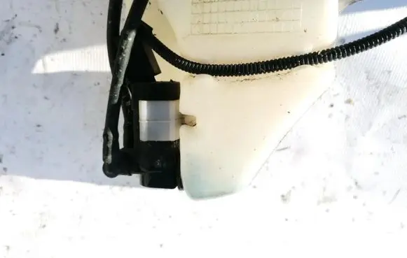 Ford Focus Windscreen/windshield washer pump
