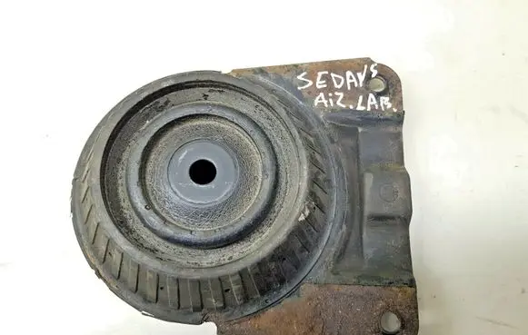 Ford Mondeo MK II Coil spring/strut mount 