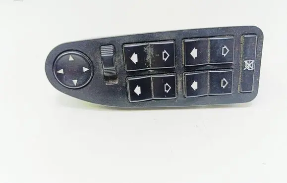 BMW 5 E39 Electric window control switch 8380646