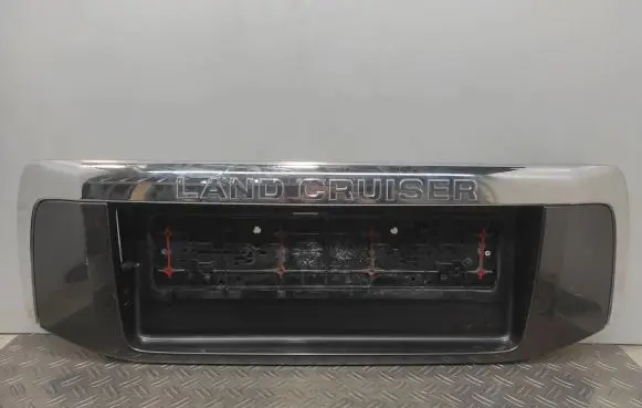 Toyota Land Cruiser (J150) Trunk door license plate light bar 7680160200