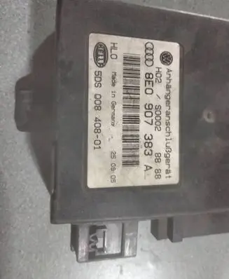 Volkswagen Touran I Tow bar trailer control unit/module 8E0907383A S0002 5DS00840801