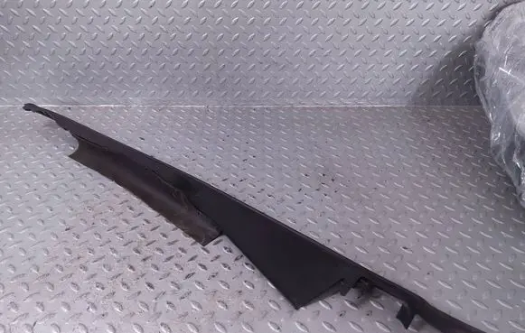 Lexus GS 300 350 430 450H Fender end trim 5380530100 5382530160