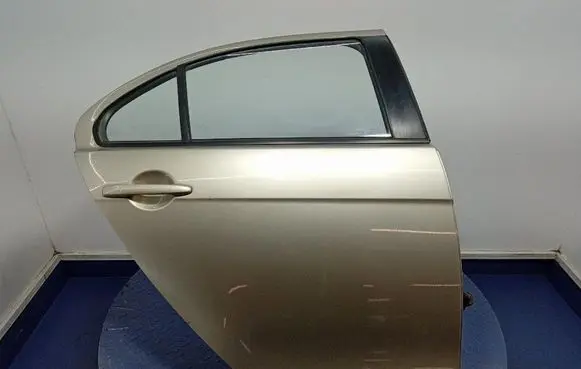Mitsubishi Lancer VIII Rear door 