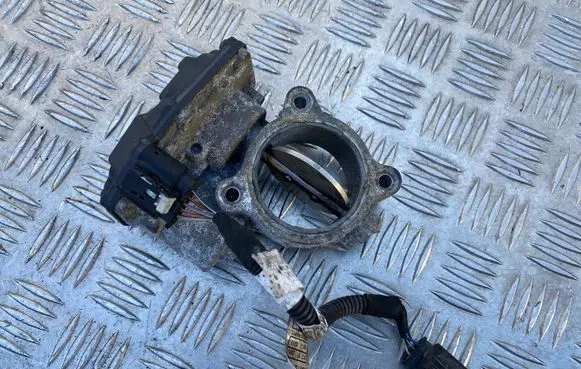 Toyota Verso Throttle valve 10378517 5083690 4753864