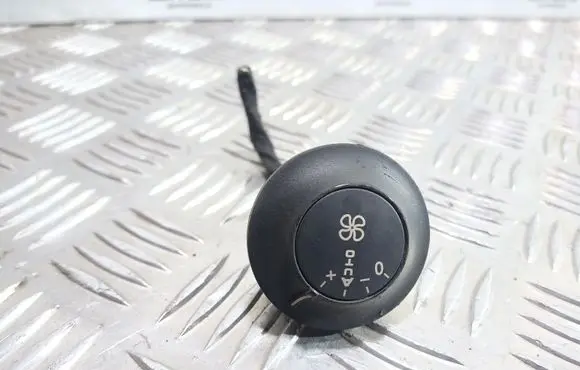 Interior fan control switch