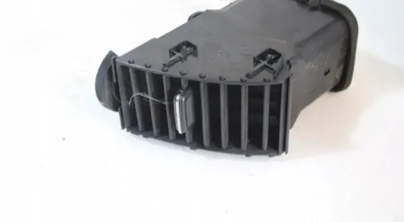 Toyota Prius (XW20) Dashboard side air vent grill/cover trim