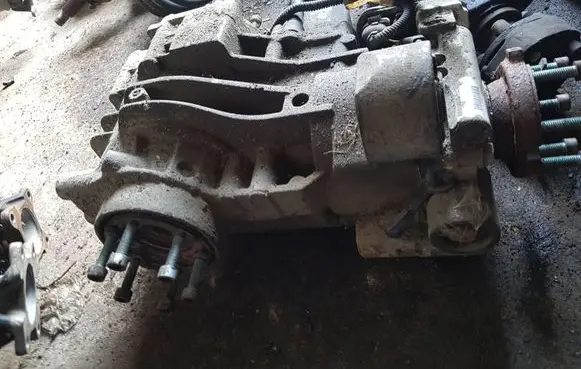 Volkswagen Multivan T5 Rear differential 02W525554C 390698 105701