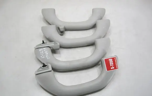 Volkswagen Touran I A set of handles for the ceiling 6N0857607AC