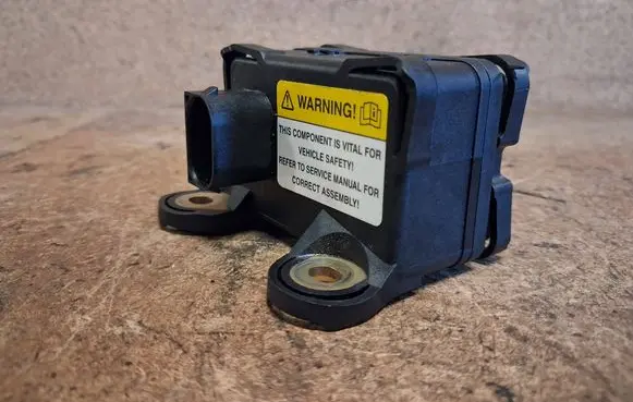 Volvo V50 ESP acceleration yaw rate sensor 10170103533 07W033 C177A17NJE