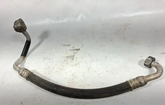 Volkswagen PASSAT B5 Air conditioning (A/C) pipe/hose 4B0260704D 4B02060704