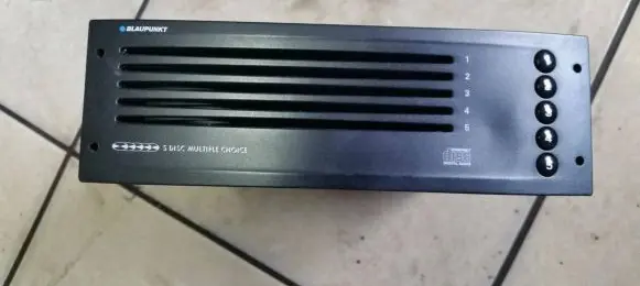 Peugeot 307 CD/DVD changer 8635133