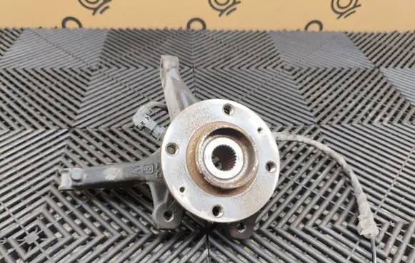 Opel Mokka B Front wheel hub