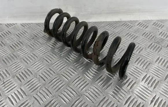 Mercedes-Benz C W204 Rear coil spring 