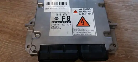 Nissan X-Trail T30 Engine control unit/module 5800380 23710EQ405 2758003802
