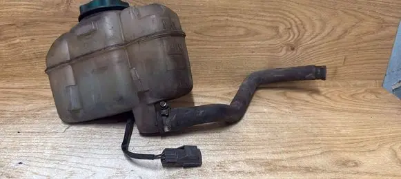Volvo V70 Coolant expansion tank/reservoir 30741971